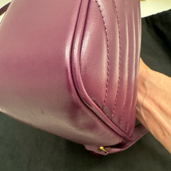 YSL Lou Camerabag. Excellent condition. Plum color - Picture 9 of 11